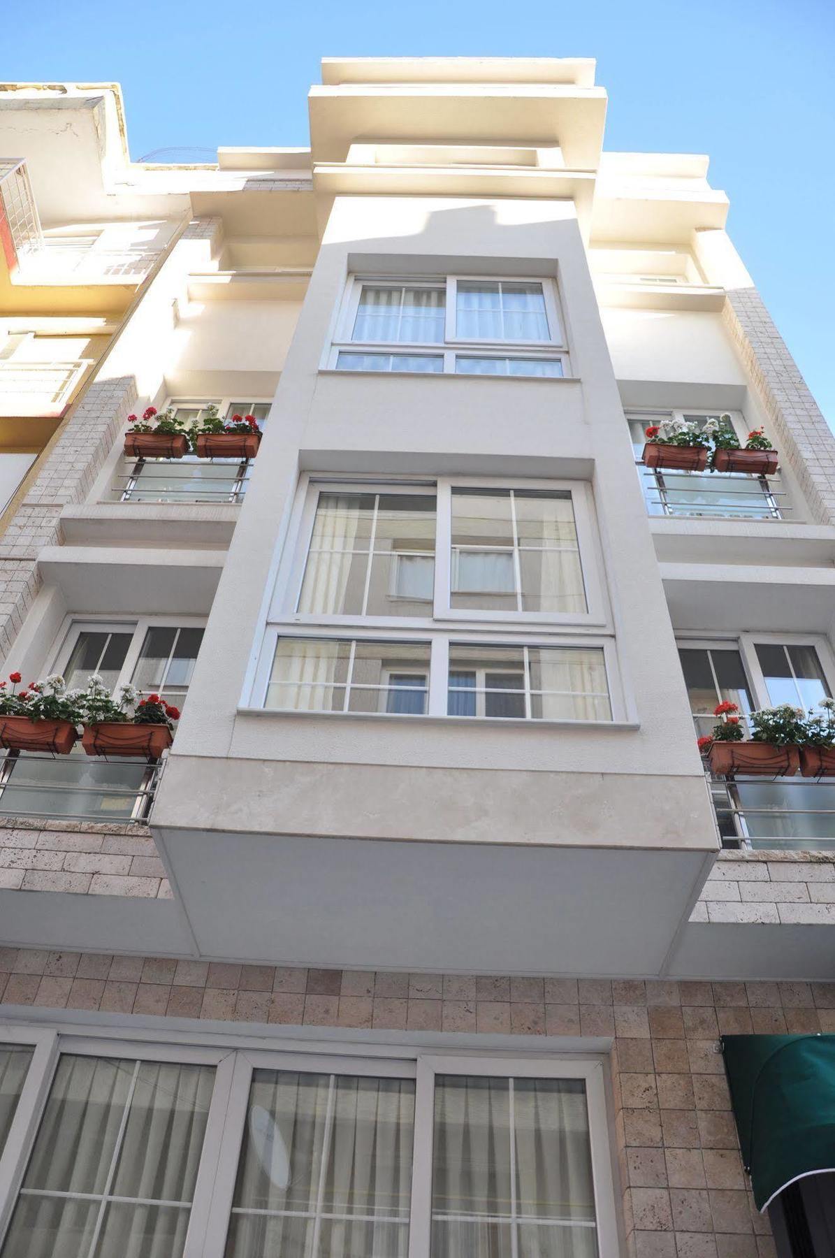 Deka Evleri Lägenhet Izmir Exteriör bild